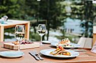 Maligne Lake's View Restaurant food