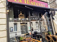 La Traboule outside