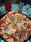 Pizzeria Carissimi food