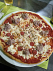 Pizza Saveurs food