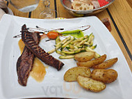 Restaurant le Parvis food
