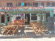 Mamita Pizza inside