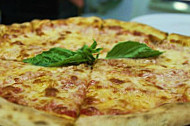Pizzeria Blume food