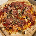 Pizzeria Di Lorenzo food