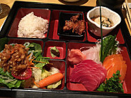 Yumei Sushi food