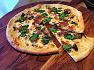 Vincenzo's Wood Fired Pizza food