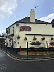 The Watermans Arms outside