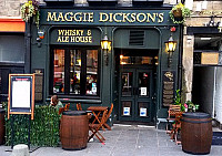 Maggie Dickson's Pub outside
