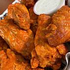 Hooters Of Princeton food