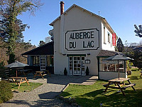 Auberge Du Lac inside