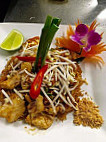 Tuk Tuk Thai Kitchen food