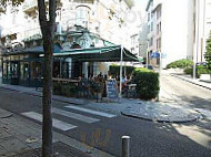 Cafe De France outside