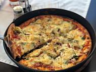 Pizzeria Rendezvous food