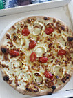 Pizza Sully, Pizzeria A Emporter Et Distributeur Automatique 24/24h 7/7j food
