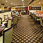Blue Horse Restaurant Bar Crowne Plaza Louisville Airport food
