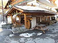 Restaurant Le Caveau outside