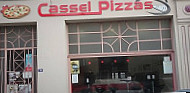 Cassel Pizzas outside