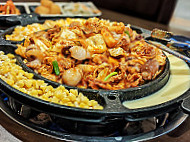 Ta Bom Korean Cuisine food