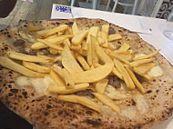 Pizza Gourmet Giuseppe Vesi food