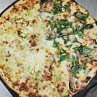 Marye's Gourmet Pizza food