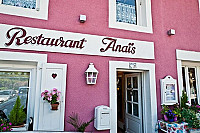 Anais Restaurant outside