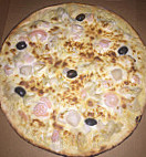 Pizz'arnel food