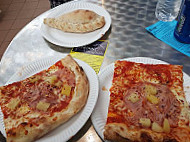 Romano Pizzeria food