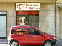 Pizzeria Pronto Pizza outside