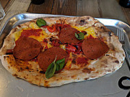 Ronnie's Wood Fired Pizza food