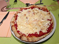 Piccolina Pizzeria food