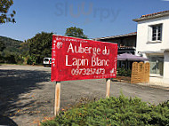 Auberge Du Lapin Blanc outside