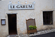 Le Garum outside