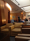 Admirals Club American Airlines inside