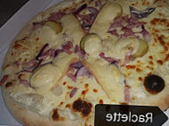 Pizz’aline food