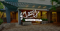 Klassy Pastry Shop outside