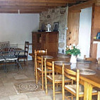 La Table De Jean-louis inside
