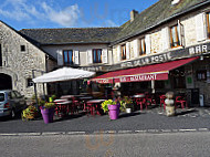 Hôtel De La Poste inside