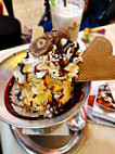 Gelati Eis Cafe food