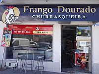 Frango Dourado Lourinha outside