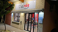 Déli'pizz outside