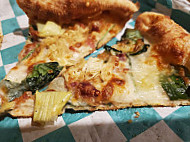 Aroma Artisan Pizza inside