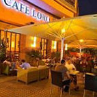 Cafe Lobo inside