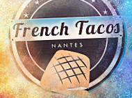 French Tacos outside