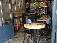 Crêperie Rozell Café inside