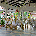 Restaurante Bar Las Acacias inside