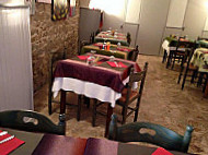 Le Clos Charmant food