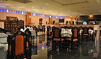 Vedas Restaurant Indien inside