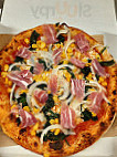 De Lucia's Pizzeria food