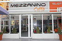 Mezzanino Caffe outside