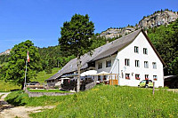 Bergrestaurant Oberes Brüggli outside